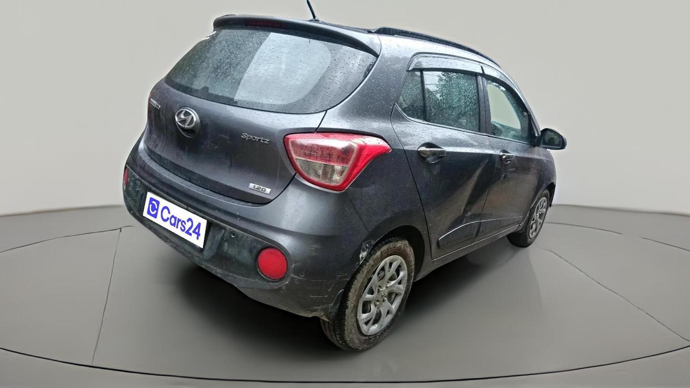 2017 Hyundai Grand i10 SPORTZ (O) 1.2 U2 CRDI, Diesel, Manual, 1,04,982 km, exterior