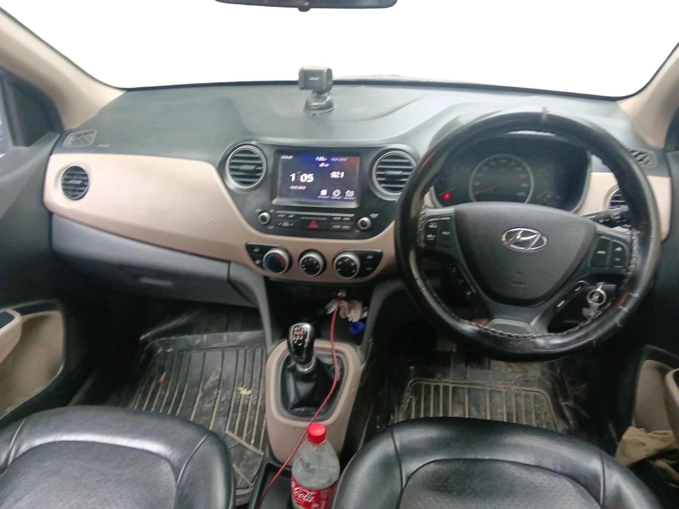 2017 Hyundai Grand i10 SPORTZ (O) 1.2 U2 CRDI, Diesel, Manual, 1,04,982 km, interior