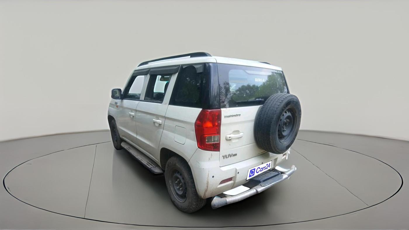 2016 Mahindra TUV300 T6 PLUS, Diesel, Manual, 45,247 km, exterior