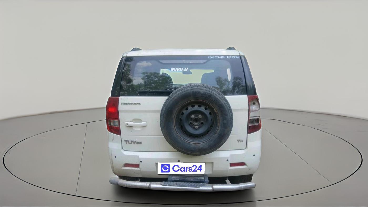 2016 Mahindra TUV300 T6 PLUS, Diesel, Manual, 45,247 km, exterior
