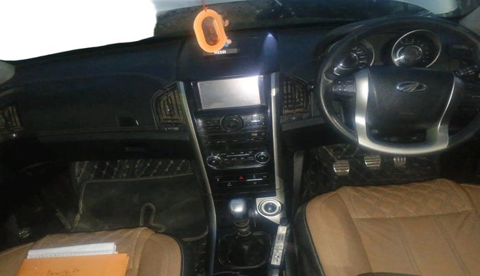 2019 Mahindra XUV500 W11, Diesel, Manual, 45,966 km, interior