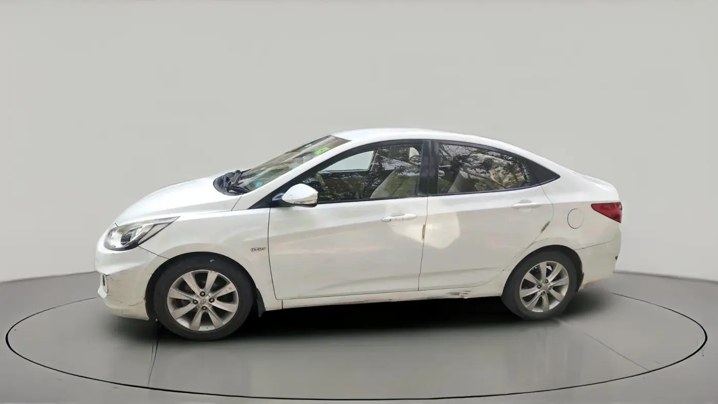 2011 Hyundai Verna FLUIDIC 1.6 VTVT SX, Petrol, Manual, 93,687 km, exterior