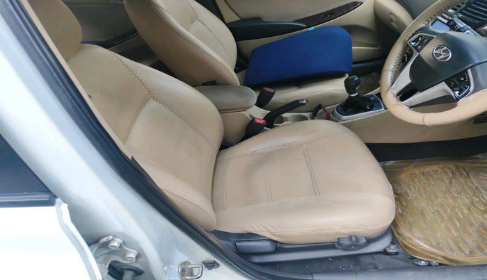 2011 Hyundai Verna FLUIDIC 1.6 VTVT SX, Petrol, Manual, 93,687 km, interior