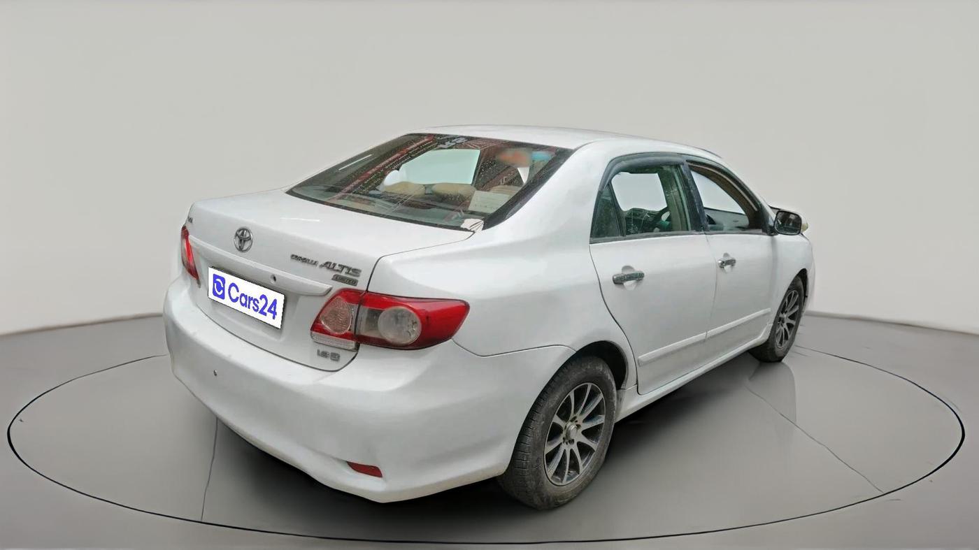 2012 Toyota Corolla Altis G PETROL, CNG, Manual, 80,000 km, exterior