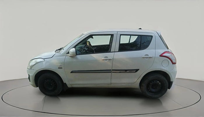 2015 Maruti Swift LXI, CNG, Manual, 3,47,787 km, exterior