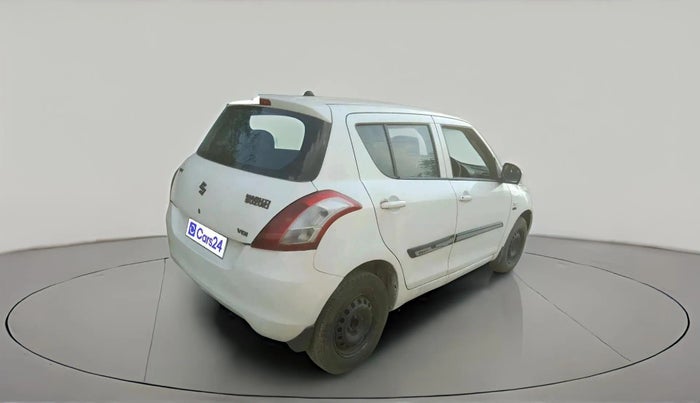 2015 Maruti Swift LXI, CNG, Manual, 3,47,787 km, exterior