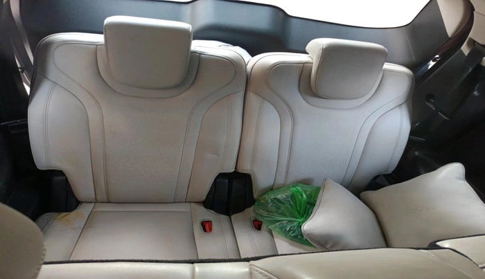 2023 Mahindra XUV700 AX 7 LUXURY D AWD AT 7 STR, Diesel, Automatic, 53,446 km, interior