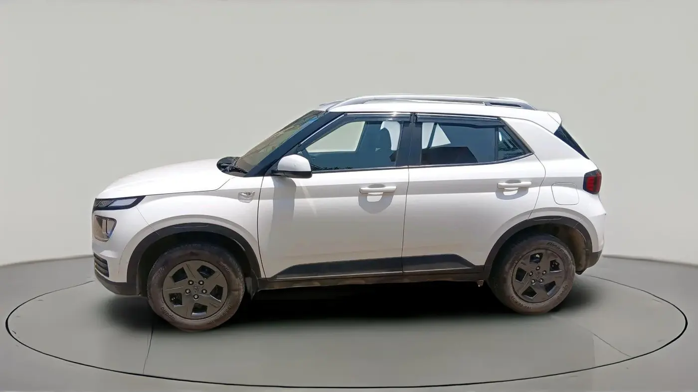 2023 Hyundai VENUE S 1.2, Petrol, Manual, 13,463 km, exterior