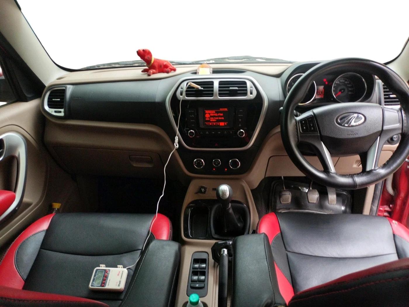 2017 Mahindra TUV300 T8, Diesel, Manual, 49,632 km, interior
