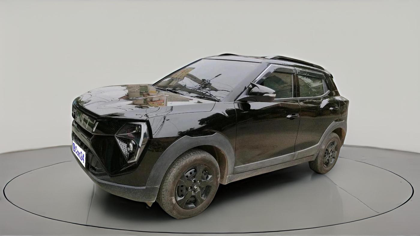 2026 Mahindra XUV 3XO MX2 Pro 1.2 L TCMPFI AT, Petrol, Automatic, 6,982 km, exterior
