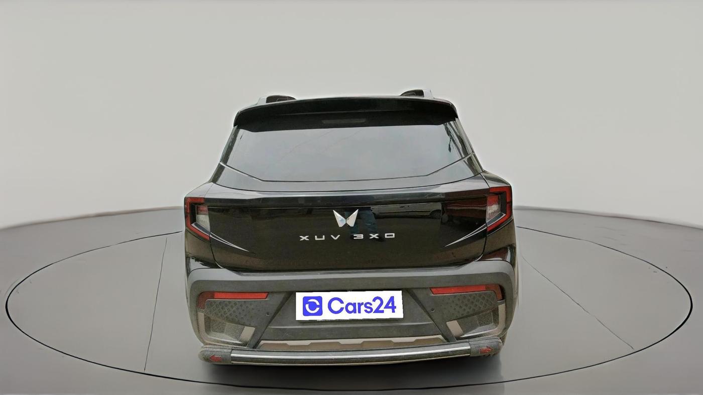 2026 Mahindra XUV 3XO MX2 Pro 1.2 L TCMPFI AT, Petrol, Automatic, 6,982 km, exterior