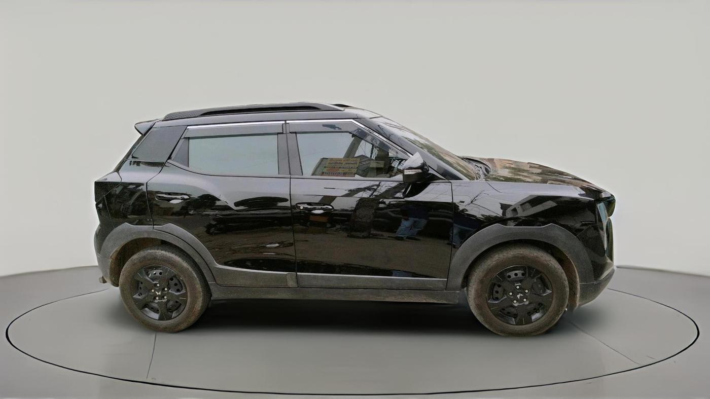 2026 Mahindra XUV 3XO MX2 Pro 1.2 L TCMPFI AT, Petrol, Automatic, 6,982 km, exterior