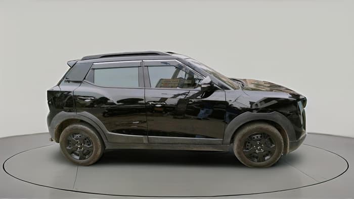 2026 Mahindra XUV 3XO MX2 Pro 1.2 L TCMPFI AT, Petrol, Automatic, 6,982 km, exterior