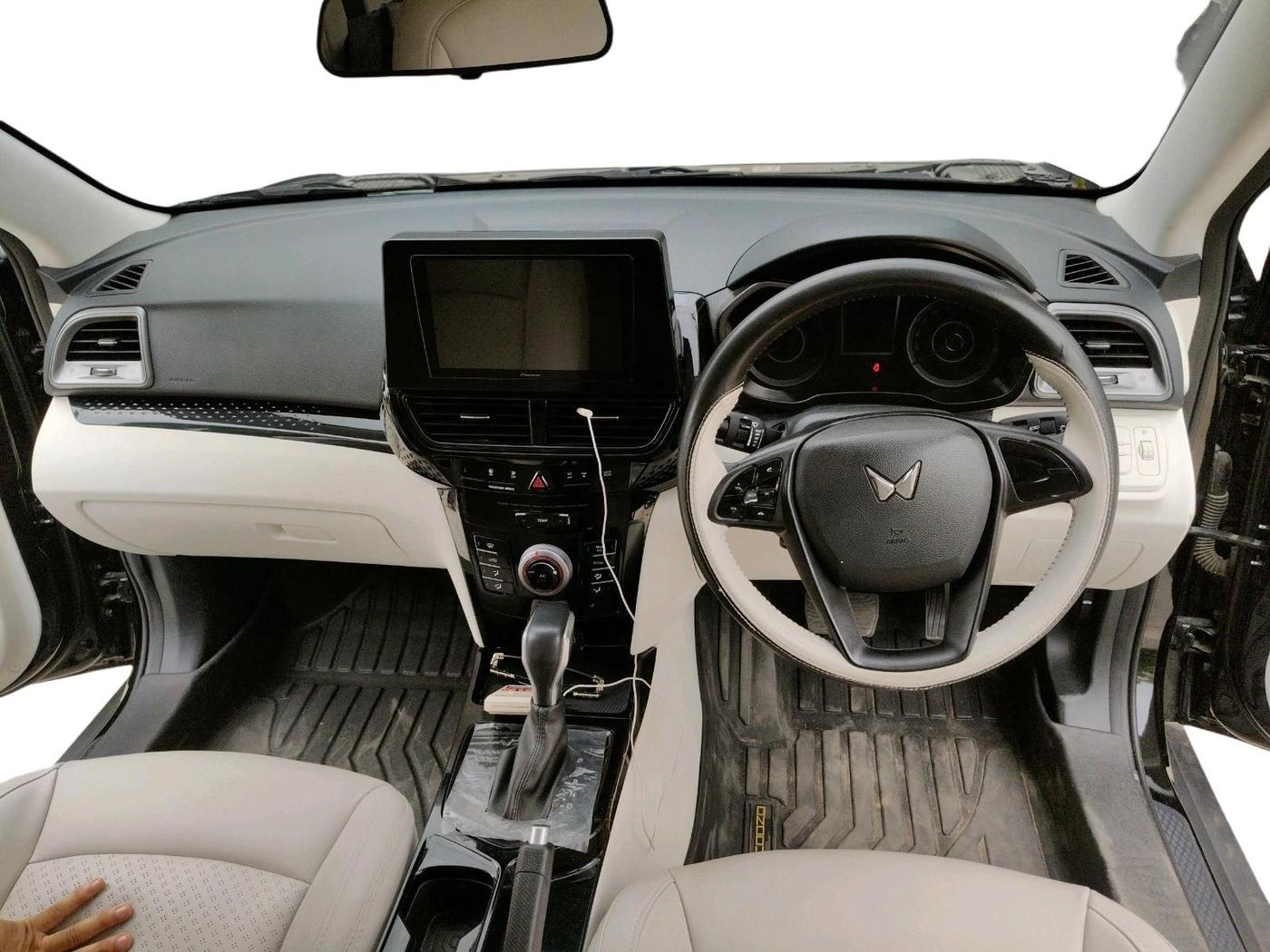 2026 Mahindra XUV 3XO MX2 Pro 1.2 L TCMPFI AT, Petrol, Automatic, 6,982 km, interior