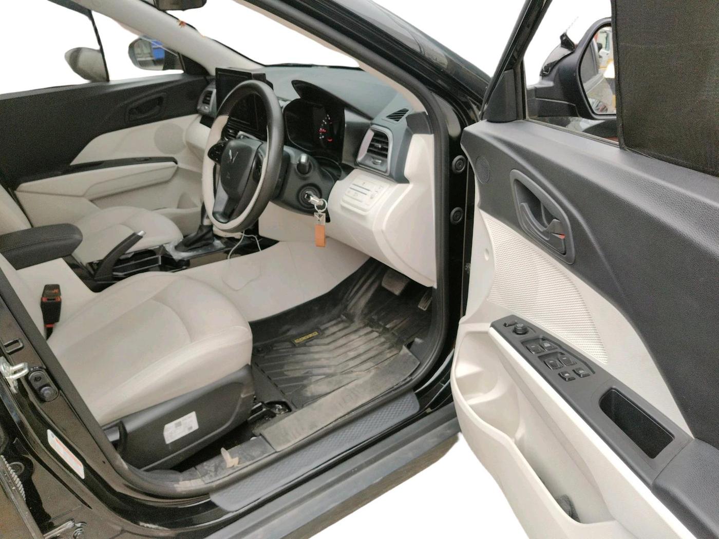 2026 Mahindra XUV 3XO MX2 Pro 1.2 L TCMPFI AT, Petrol, Automatic, 6,982 km, interior