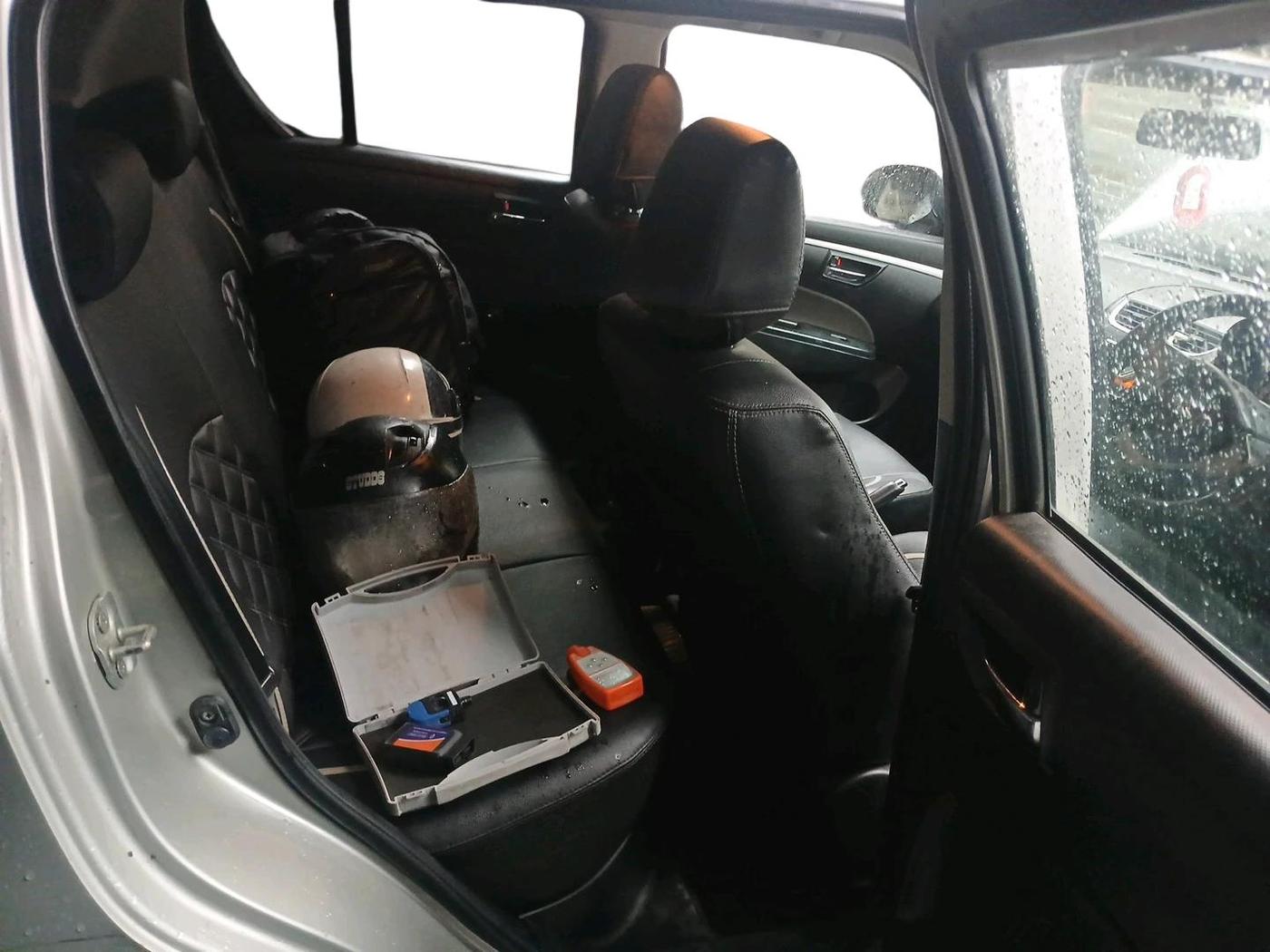 2015 Maruti Swift VXI, Petrol, Manual, 92,219 km, interior