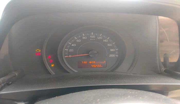 2018 Maruti Swift LXI, CNG, Manual, 49,233 km, interior