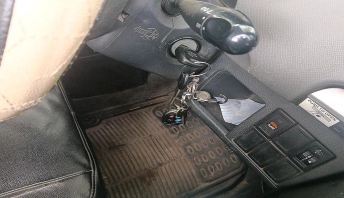 2012 Maruti Wagon R 1.0 LXI, Petrol, Manual, 91,675 km, interior