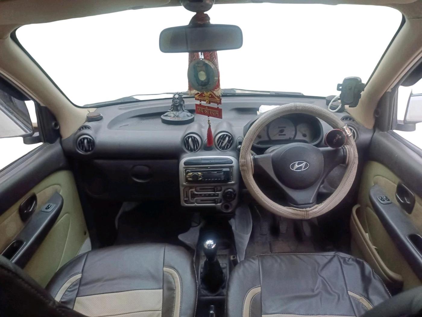 2011 Hyundai Santro Xing GL PLUS, CNG, Manual, 75,827 km, interior