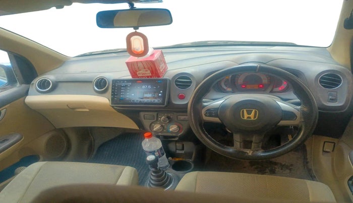 2012 Honda Brio V MT, Petrol, Manual, 77,212 km, interior