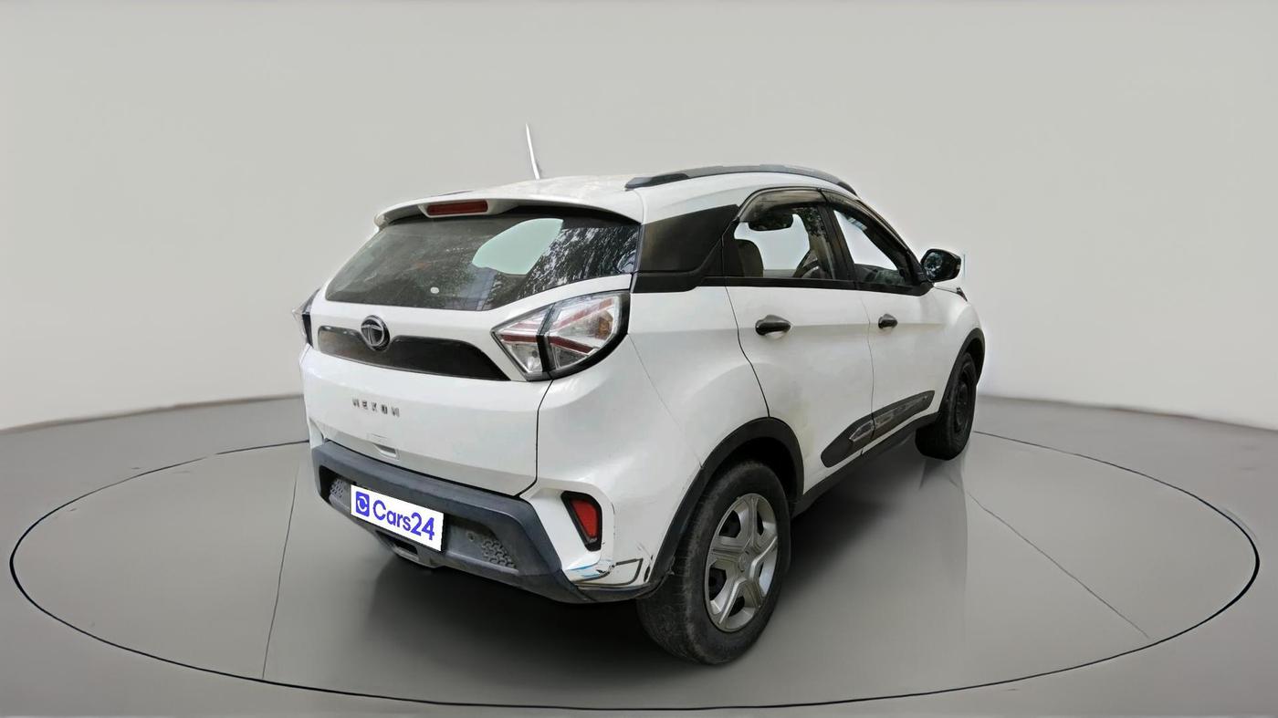 2022 Tata NEXON XM PLUS SUNROOF DIESEL, Diesel, Manual, 1,06,558 km, exterior