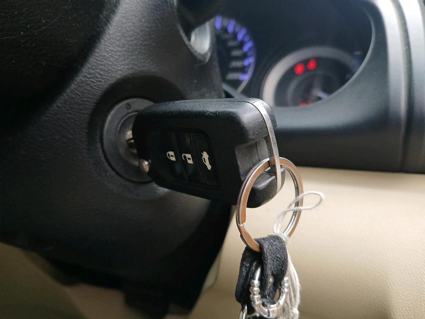 2013 Honda City 1.5L I-VTEC E MT, Petrol, Manual, 88,042 km, interior