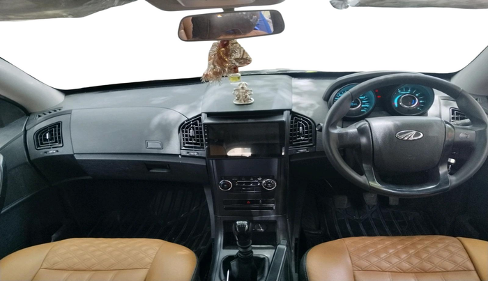 2019 Mahindra XUV500 W5, Diesel, Manual, 65,544 km, interior