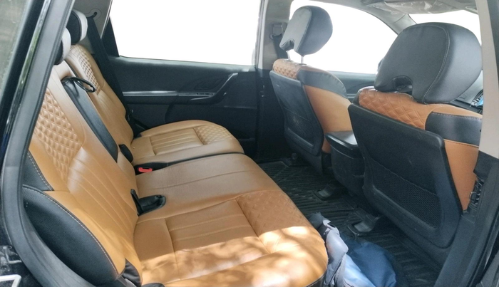 2019 Mahindra XUV500 W5, Diesel, Manual, 65,544 km, interior