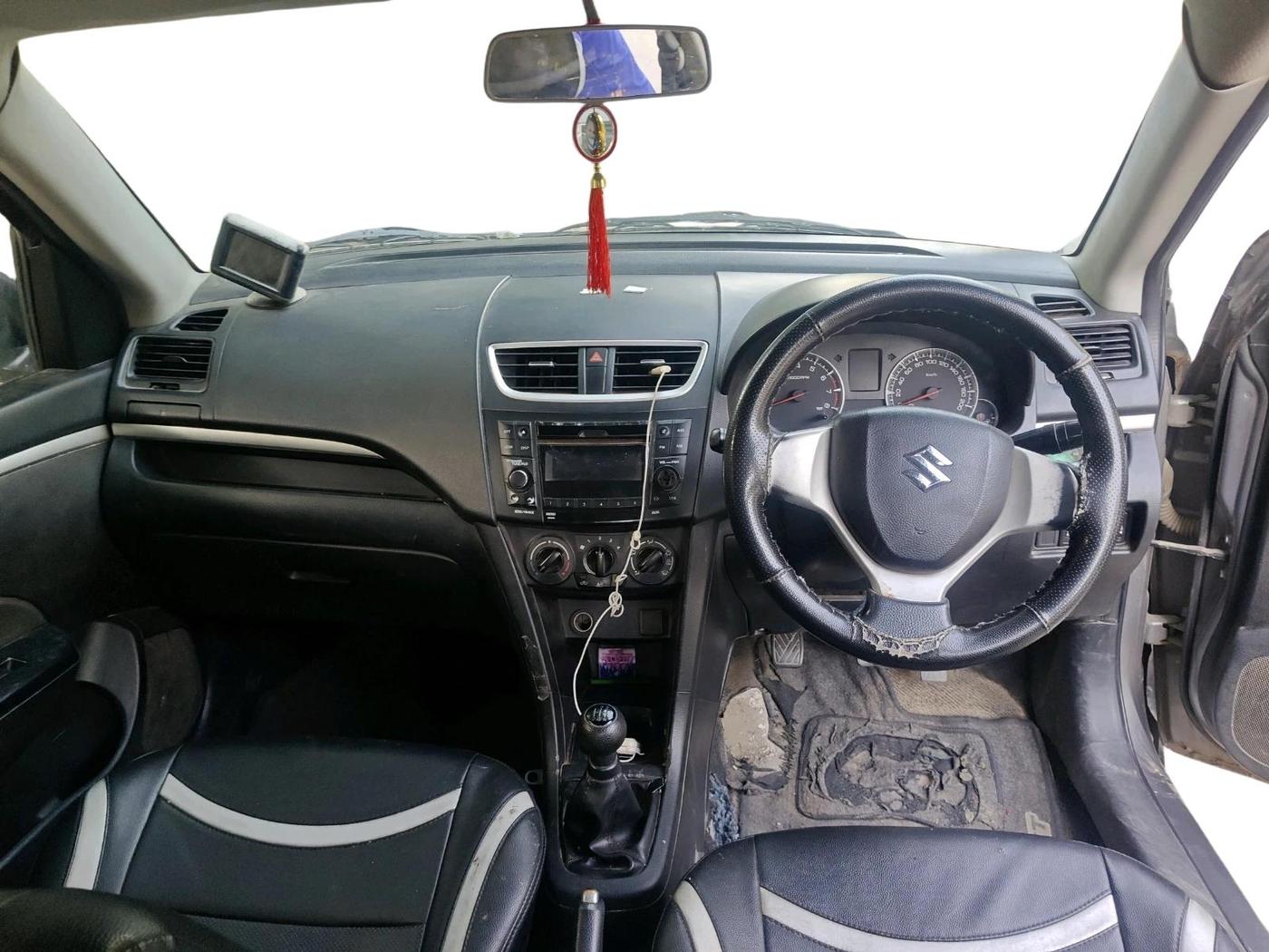 2016 Maruti Swift VXI, Petrol, Manual, 65,720 km, interior