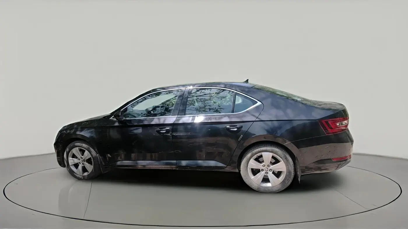 2017 Skoda Superb STYLE 1.8 TSI AT, Petrol, Automatic, 54,905 km, exterior