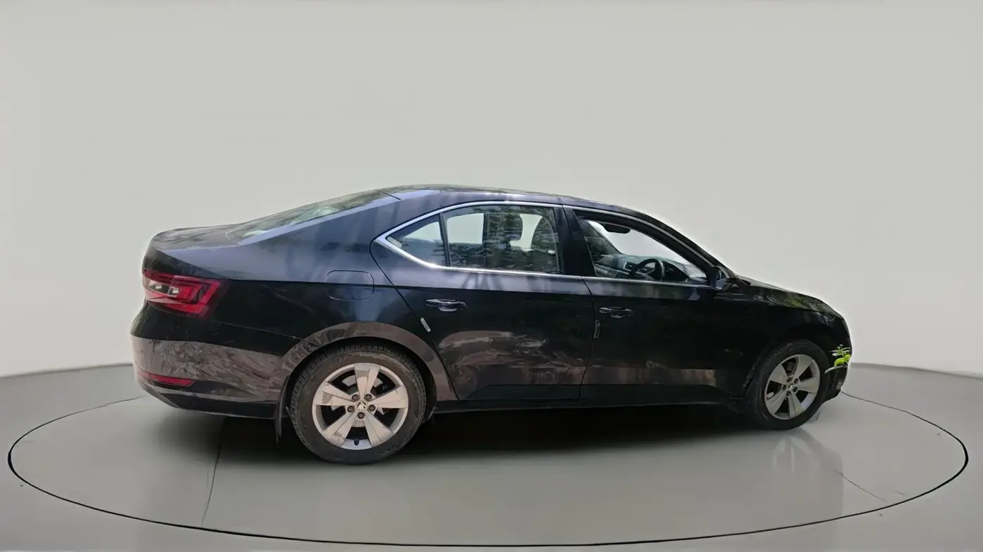 2017 Skoda Superb STYLE 1.8 TSI AT, Petrol, Automatic, 54,905 km, exterior