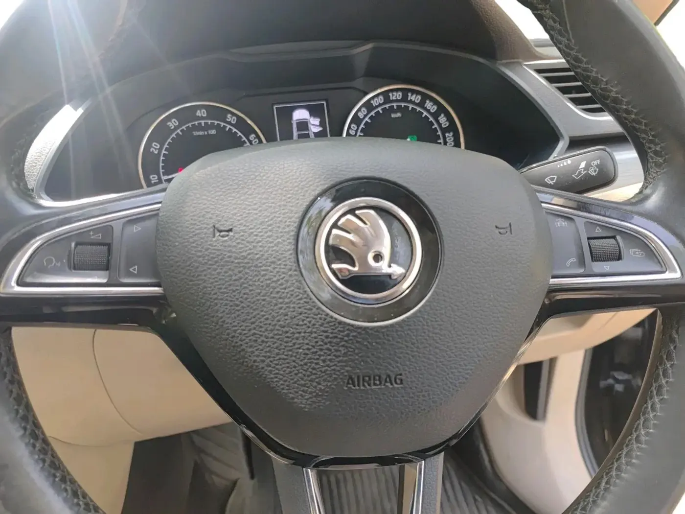 2017 Skoda Superb STYLE 1.8 TSI AT, Petrol, Automatic, 54,905 km, interior