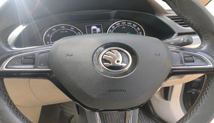 2017 Skoda Superb STYLE 1.8 TSI AT, Petrol, Automatic, 54,905 km, interior