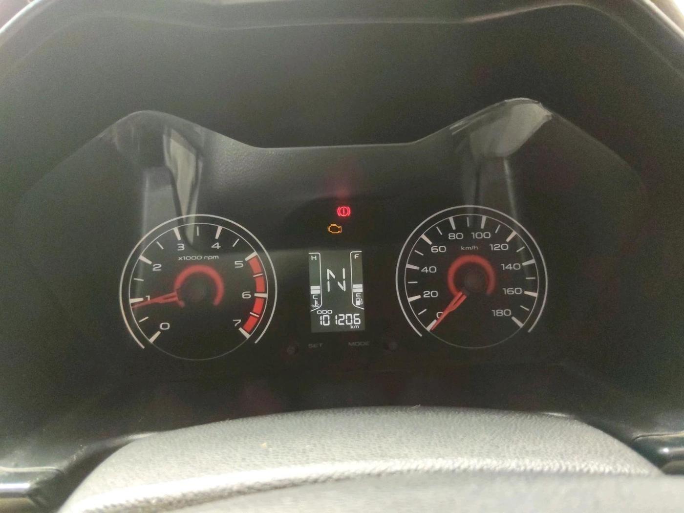 2016 Mahindra Kuv100 K2 PLUS D 6 STR, Diesel, Manual, 1,01,206 km, interior
