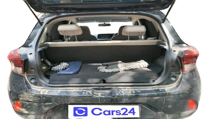 2025 Hyundai GRAND I10 NIOS Sportz 1.2 HY-CNG Duo, CNG, Manual, 7,729 km, exterior