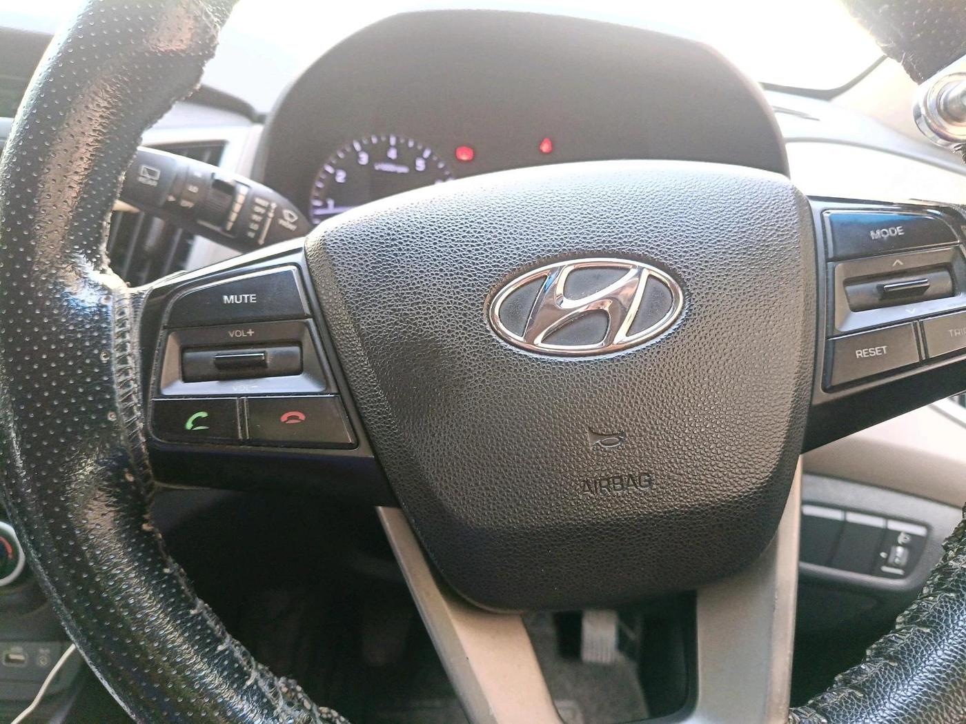 2016 Hyundai Creta SX PLUS 1.6 PETROL, Petrol, Manual, 49,029 km, interior