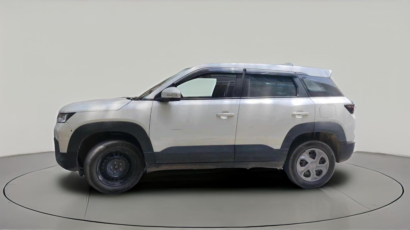 2024 Maruti BREZZA LXI S- CNG, CNG, Manual, 22,637 km, exterior