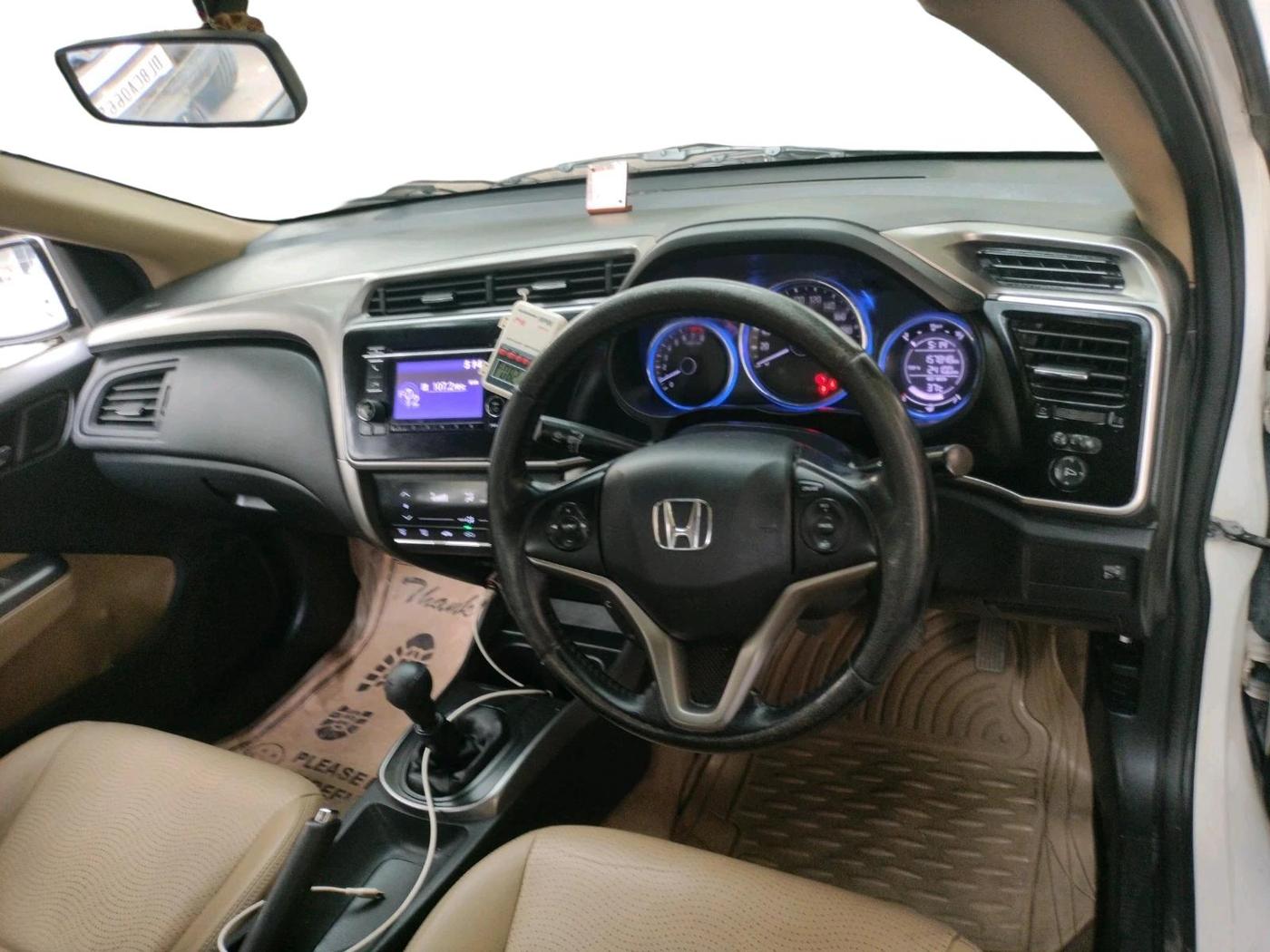 2014 Honda City 1.5L I-VTEC VX, Petrol, Manual, 1,57,848 km, interior