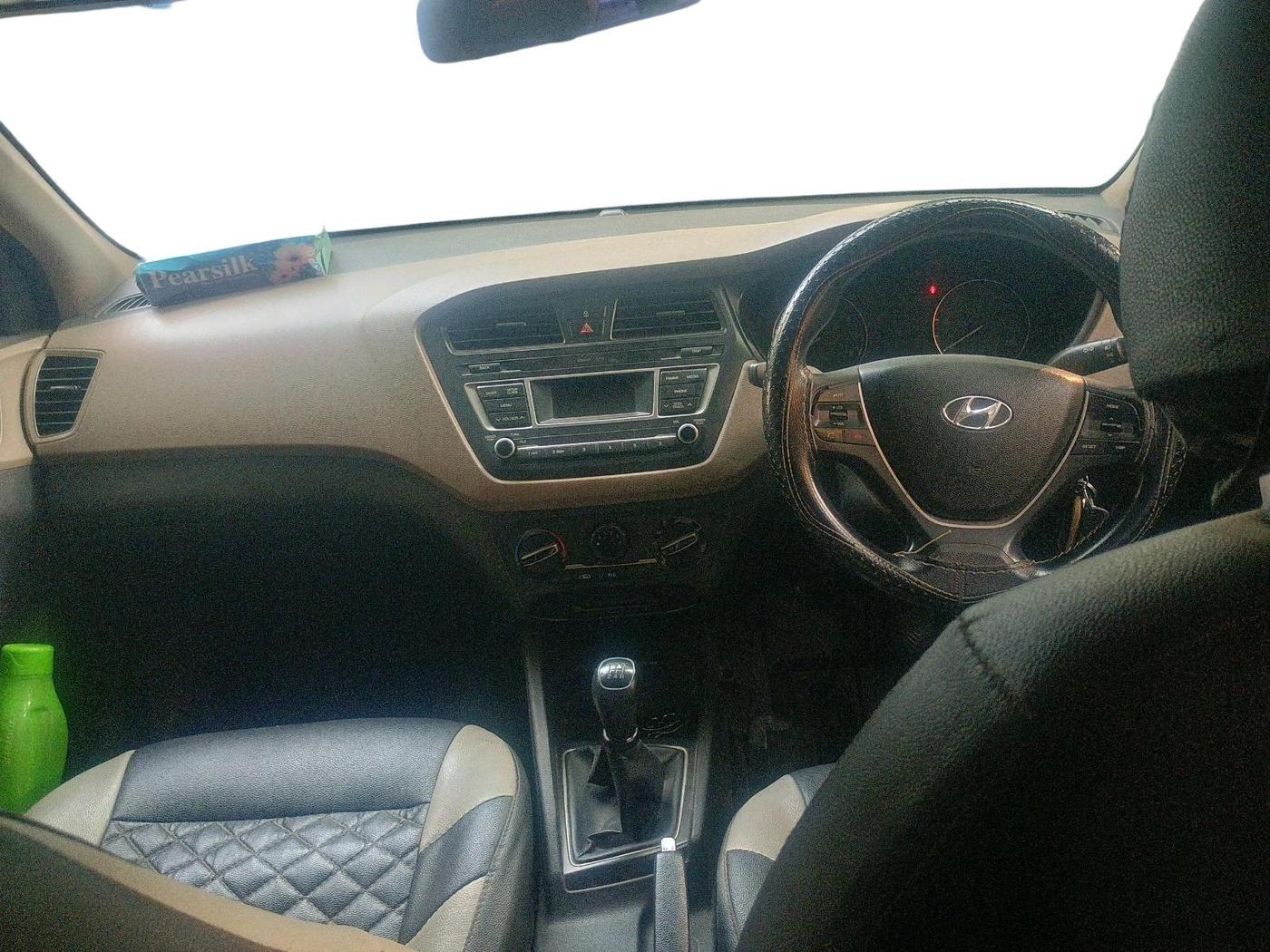 2015 Hyundai Elite i20 MAGNA 1.2, CNG, Manual, 71,312 km, interior