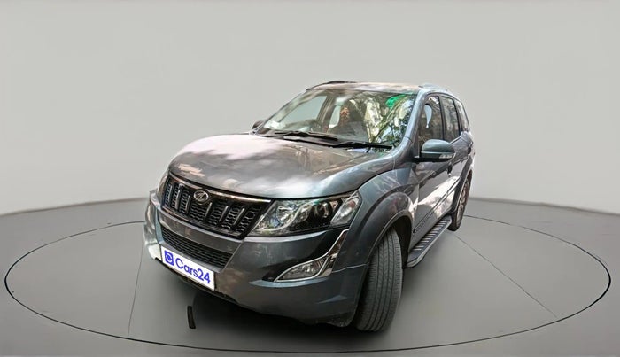 2016 Mahindra XUV500 W10 1.99, Diesel, Manual, 64,146 km, exterior