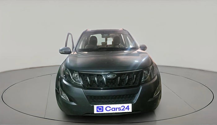 2016 Mahindra XUV500 W10 1.99, Diesel, Manual, 64,146 km, exterior