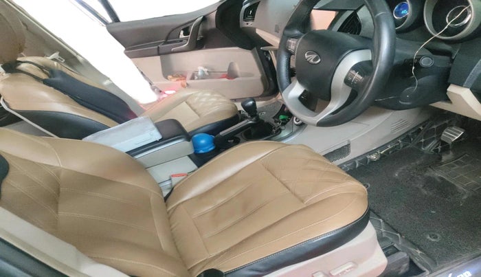 2016 Mahindra XUV500 W10 1.99, Diesel, Manual, 64,146 km, interior