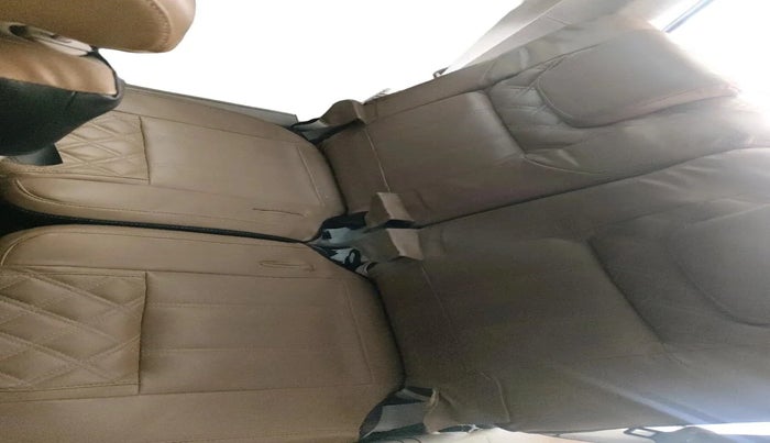 2016 Mahindra XUV500 W10 1.99, Diesel, Manual, 64,146 km, interior