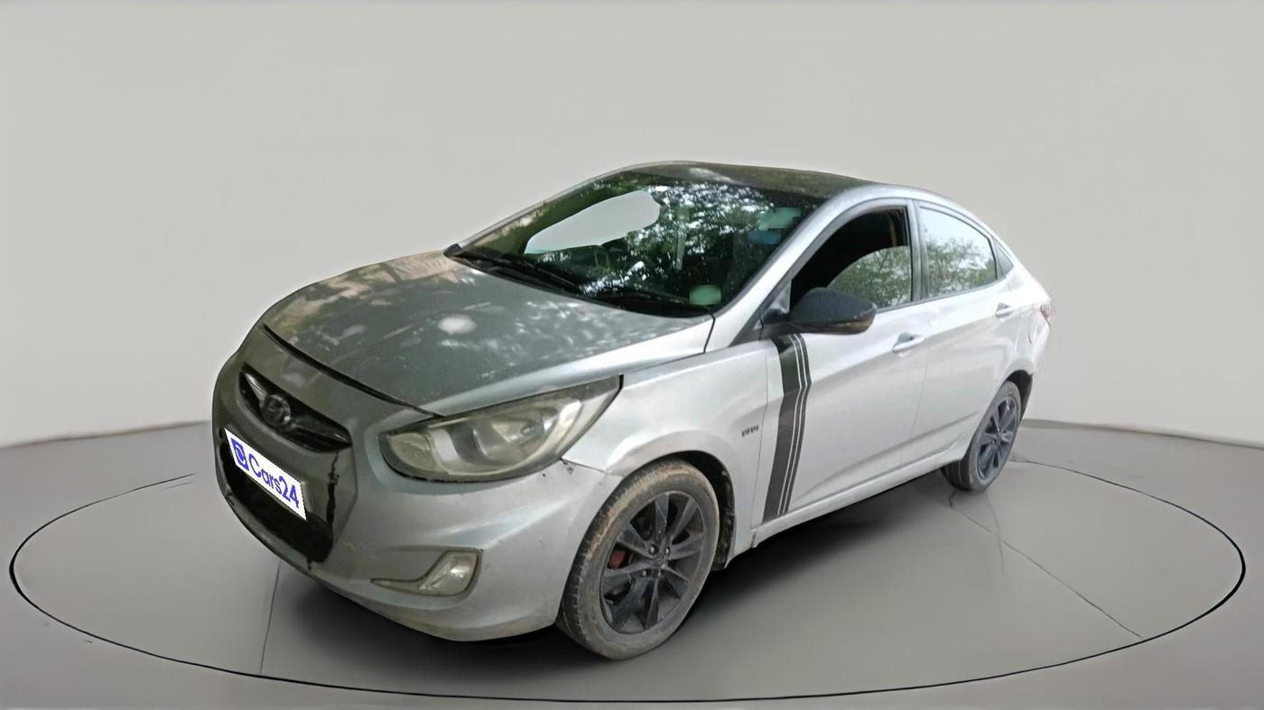 2011 Hyundai Verna FLUIDIC 1.6 VTVT SX, Petrol, Manual, 1,04,411 km, exterior