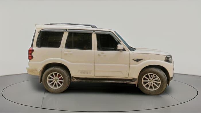 2018 Mahindra Scorpio S7, Diesel, Manual, 1,10,606 km, exterior