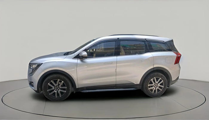 2021 Mahindra XUV700 AX 7 P AT 7 STR, Petrol, Automatic, 46,292 km, exterior