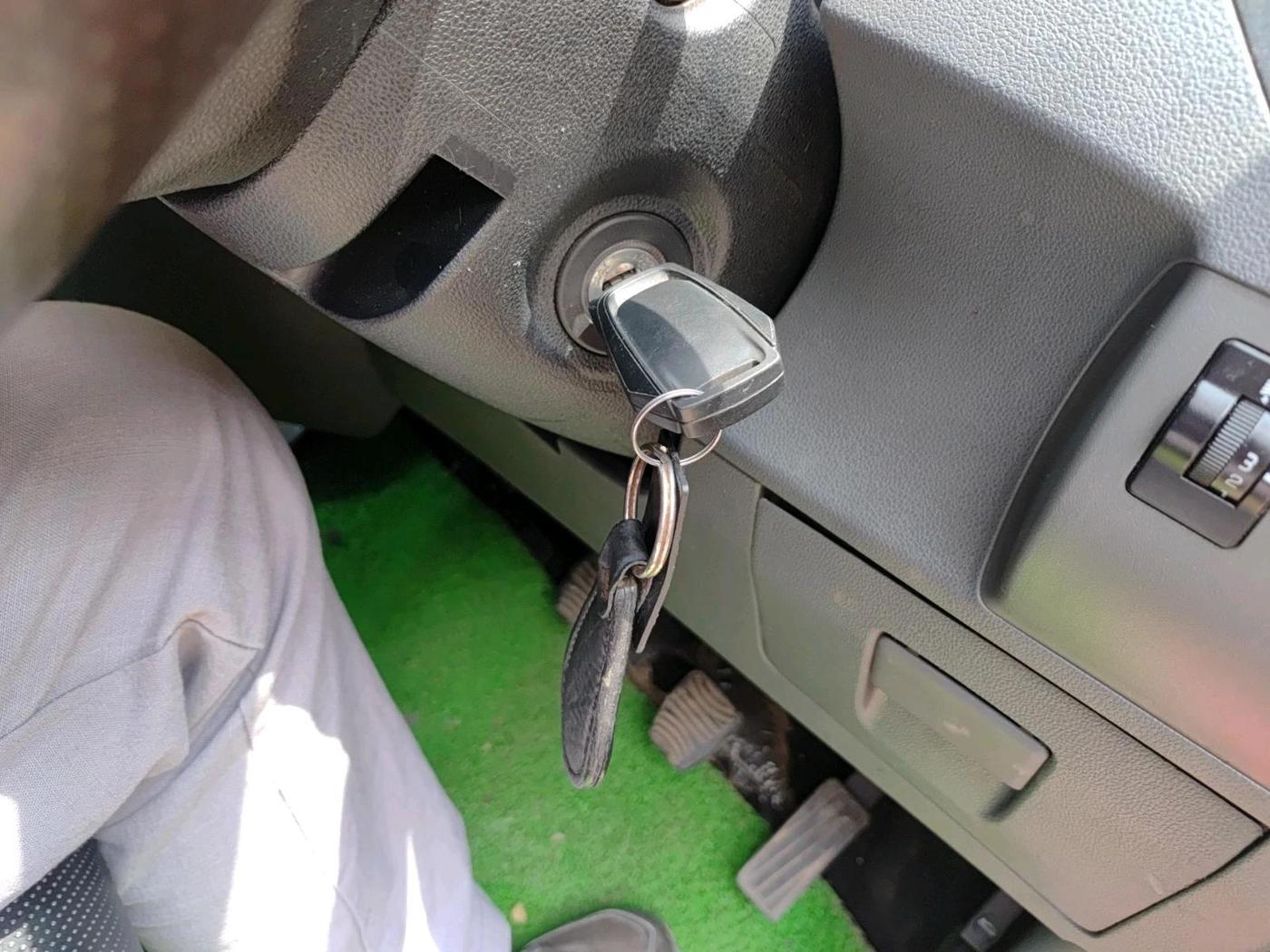 2020 Mahindra KUV 100 NXT K2+ P 6 STR, Petrol, Manual, 28,399 km, interior