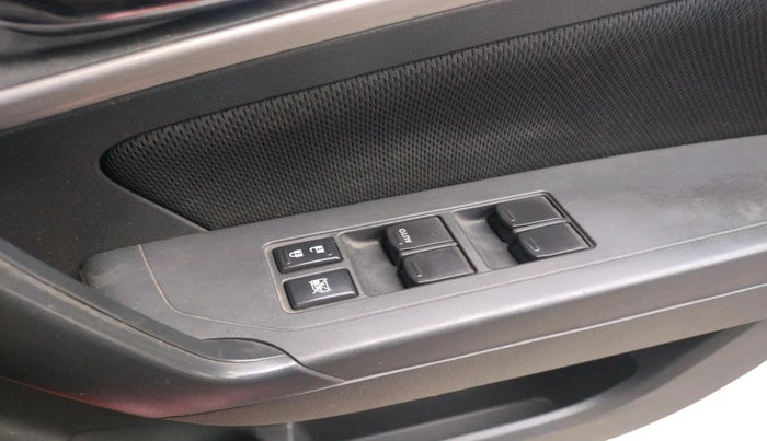 2016 Maruti Vitara Brezza ZDI, Diesel, Manual, 72,370 km, interior