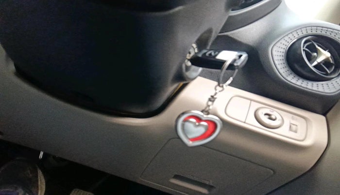 2020 Hyundai NEW SANTRO SPORTZ MT, Petrol, Manual, 8,232 km, interior