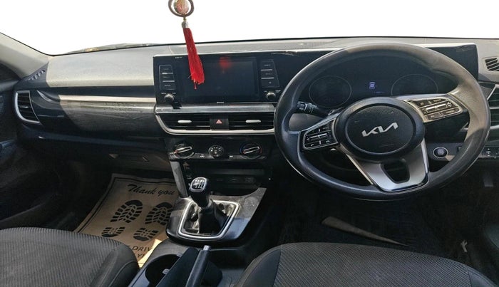 2022 KIA SELTOS HTK PLUS 1.5, Petrol, Manual, 1,14,831 km, interior